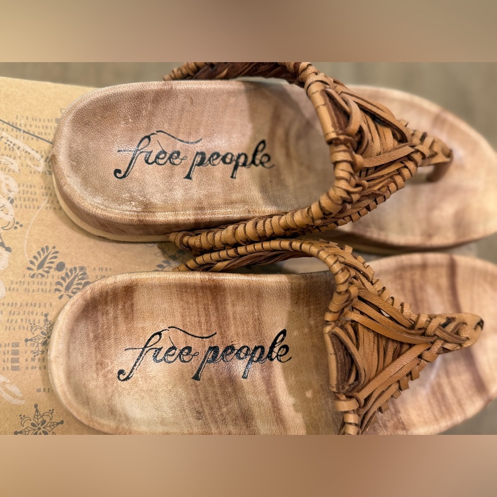 Free People Ivy Handwoven Footbed Sandals, Size 7 - Picture 7 of 8